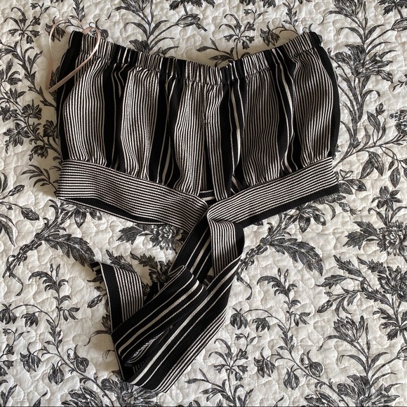 Black and white cropped striped tube top - size s - Picture 2 of 3